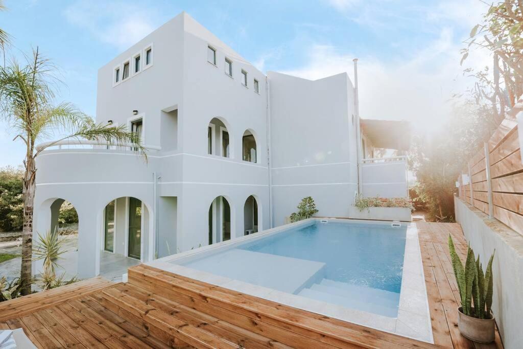 Never Ending Summer Luxury Villa